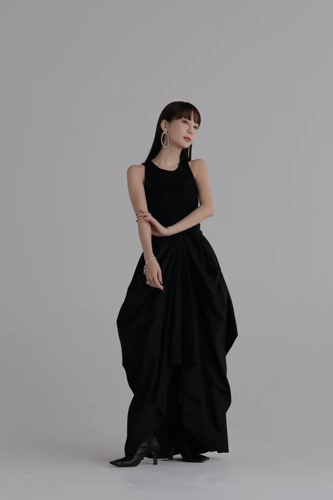 louren docking cocoon dress ドッキングコクーンドレス Black | planet3rd 