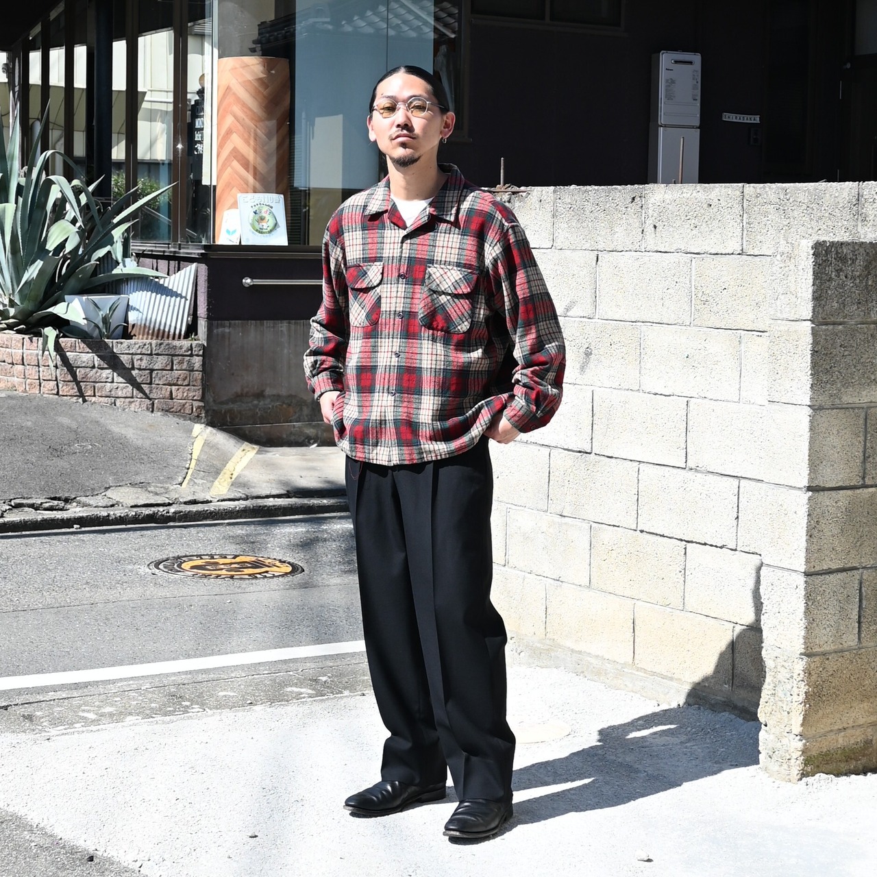 INTERIM / MILITARY WOOL SERGE 1-TUCK FRENCH ARMY WIDE TAPERED TROUSER