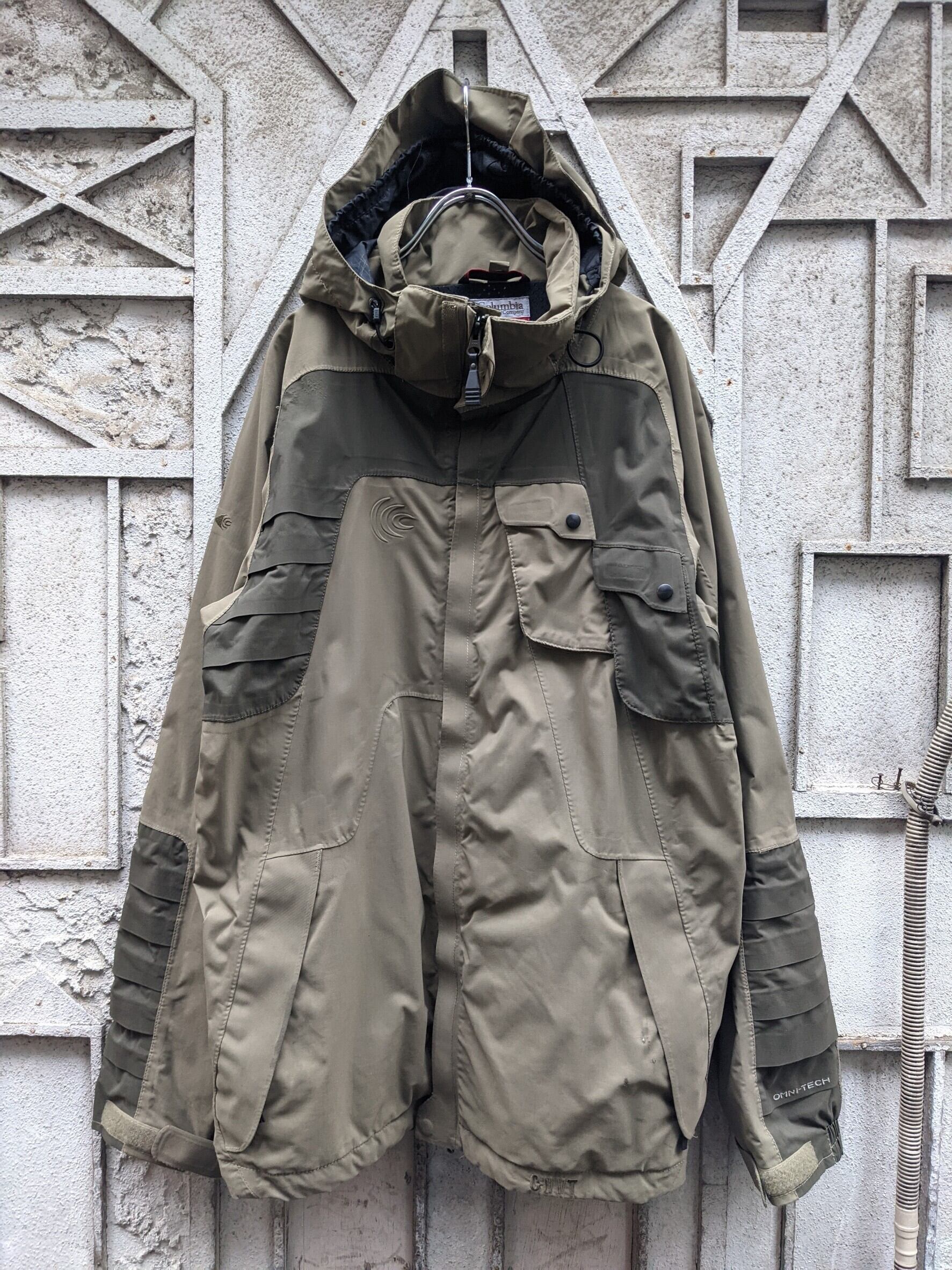 "COLUMBIA" mountain jacket