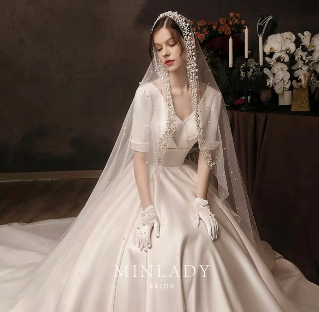 袖付き　クラシカル　ウェディングドレス