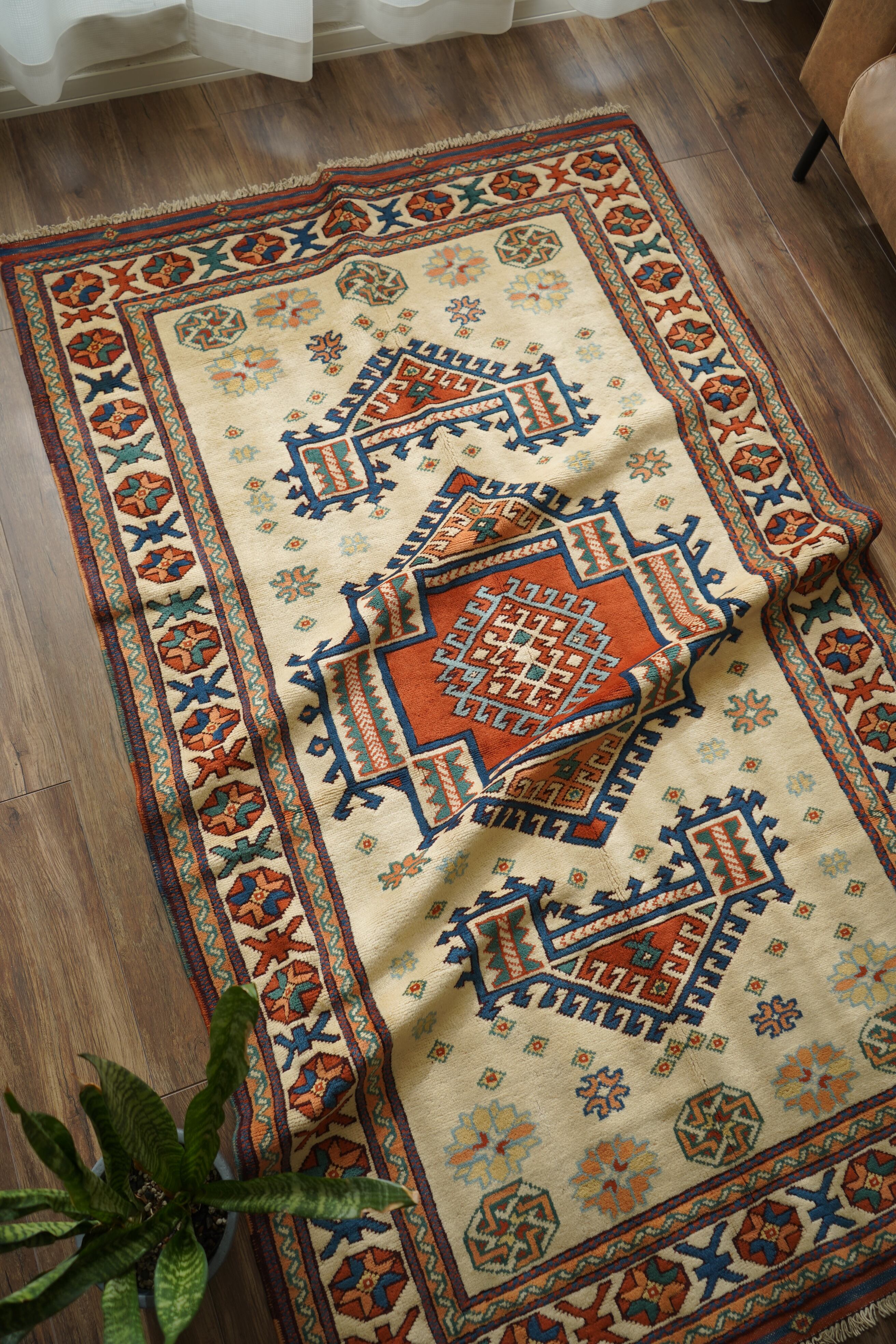 ヴィンテージラグ専門店 TIME RUG （ペルシャ絨毯・トライバルラグ）