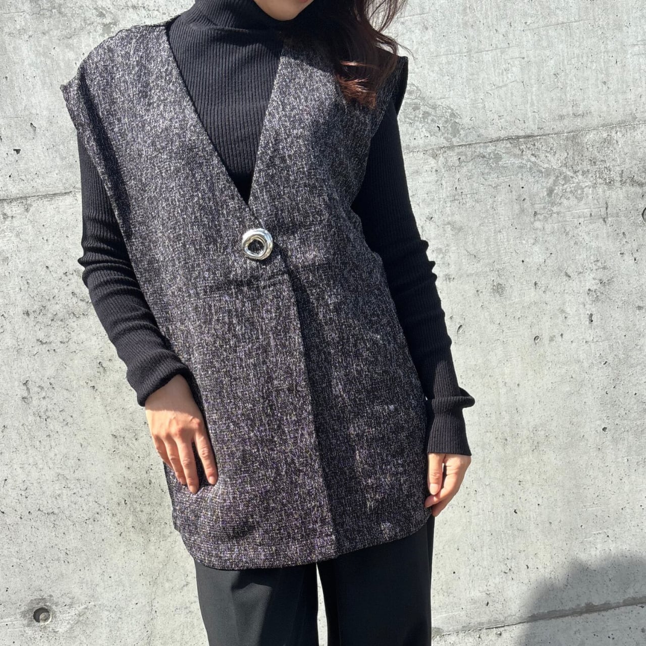 ブローチ付き ツイードライク ジレ 3410012