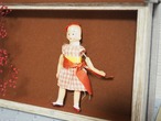 おしゃれガール　ベレー帽とギンガムワンピース　JAPANセルロイド 画像2