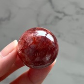 ヒマラヤレッドクォーツB*ヘマタイトインクォーツ*スフィア*マニカラン水晶*天然石インテリア*パワーストーン*置き物