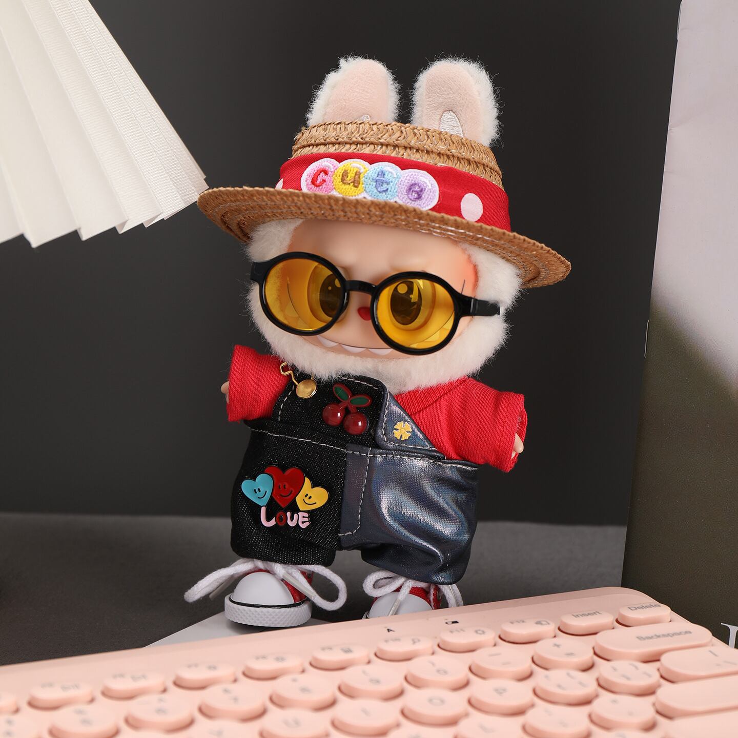 ラブブ 1-3世代対応 トップス+サロペット+麦わら帽子+靴+メガネ Labubu