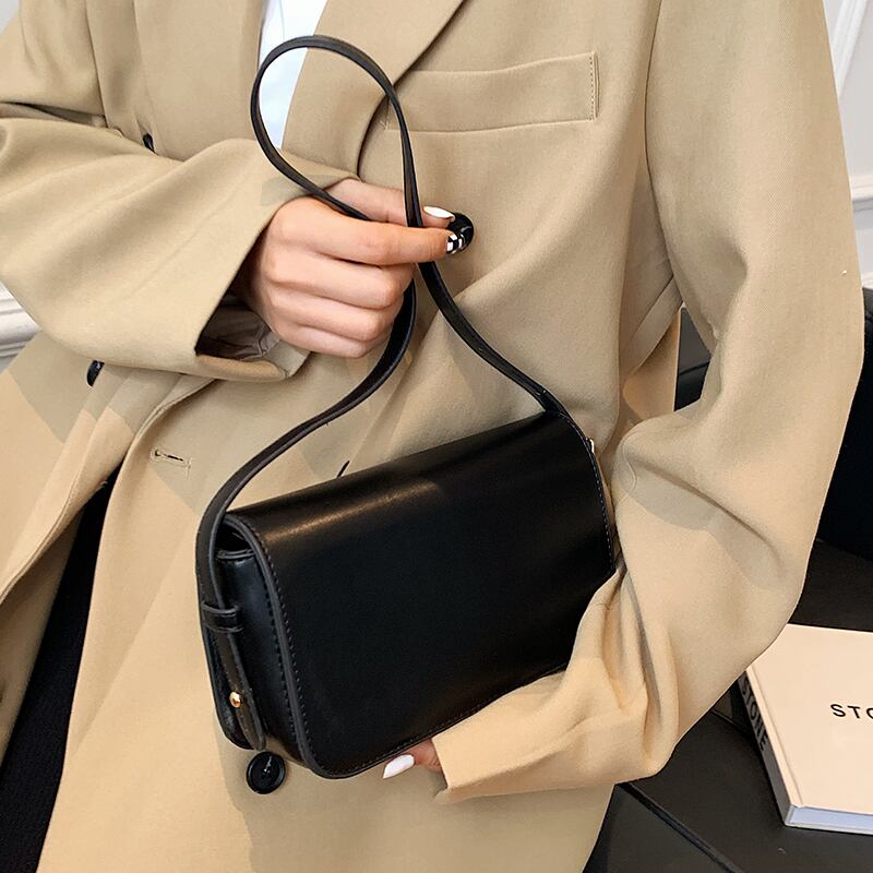 スタンダード レトロ スクウェア メッセンジャーバッグ Tiancai_Wing_Bag22159776829