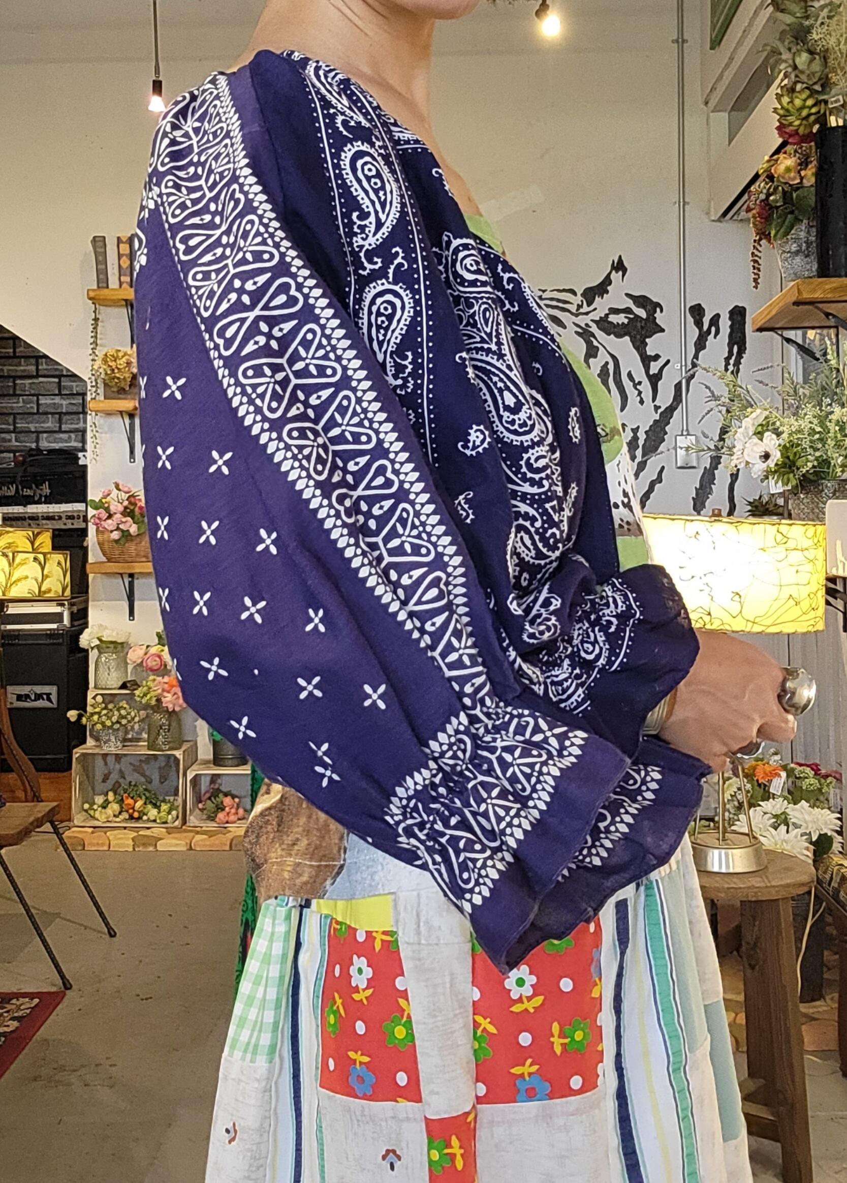 THTP094 ヴィンテージクロス×バンダナ リメイクトップ NAVY | alocasia