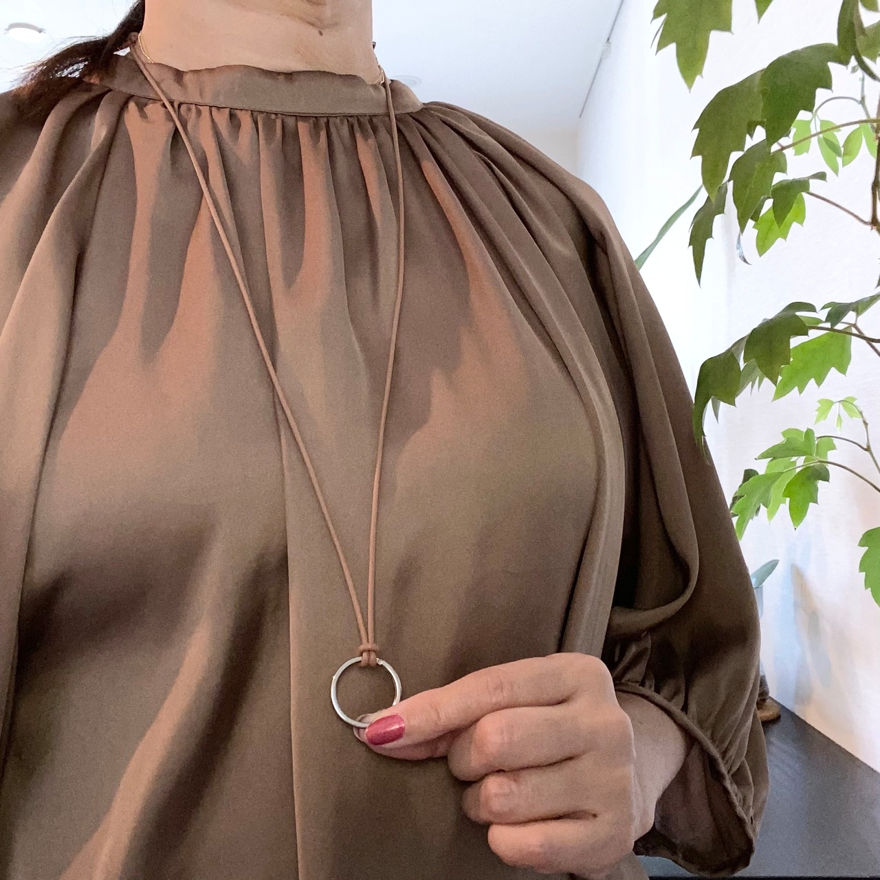 本革レザーコードのシンプルチョーカー(ブラウン) - 6