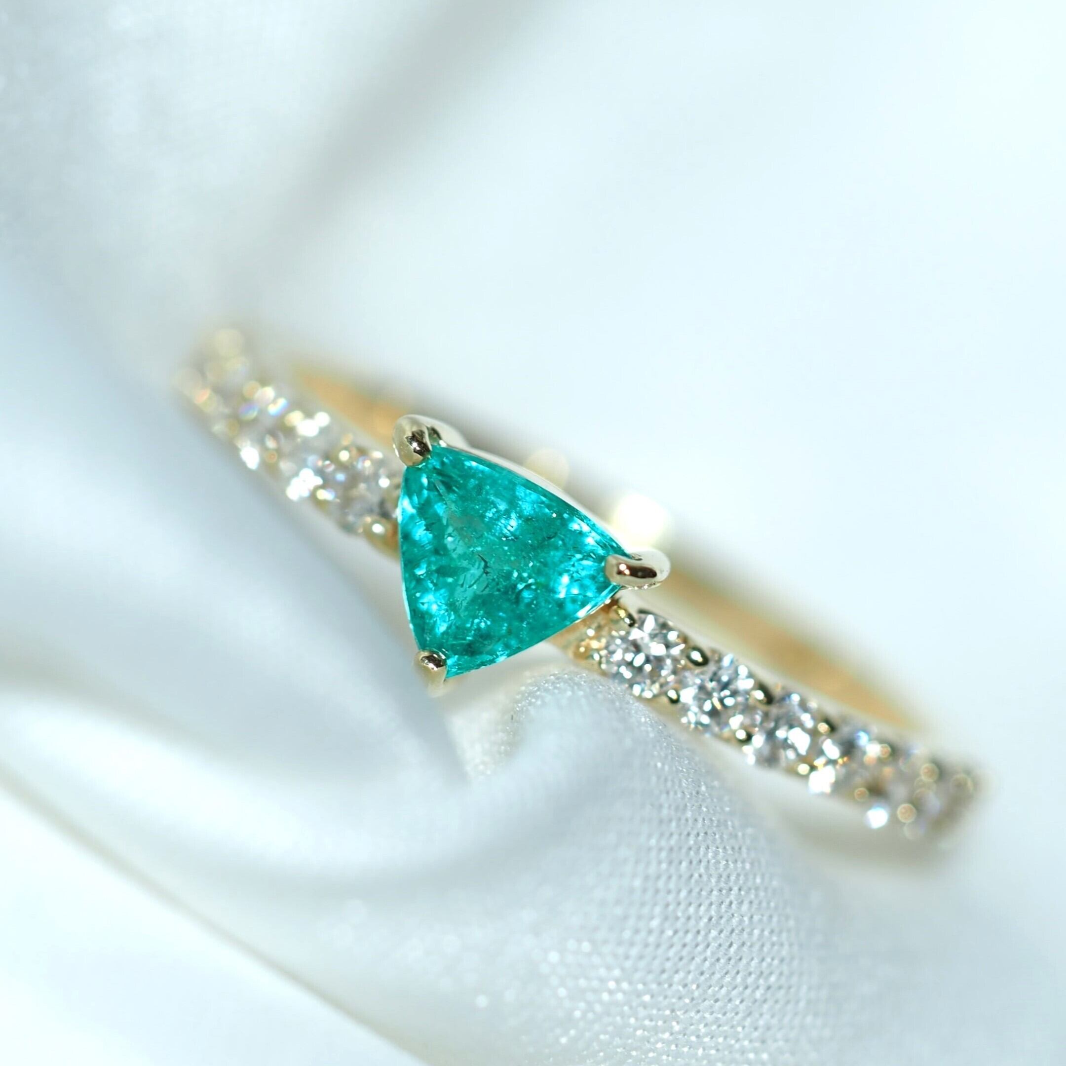 ブラジル産 パライバトルマリン 華奢 リング 0.034ct k10 wg