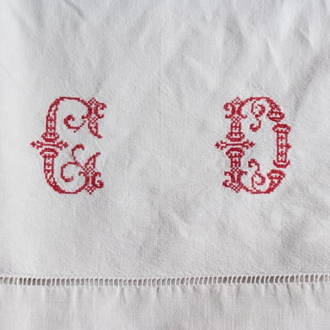 フランスアンティーク イニシャル刺繍入り ベットリネン GD フランスアンティーク イニシャル刺繍入り ベットリネン GD | VINTIQUES