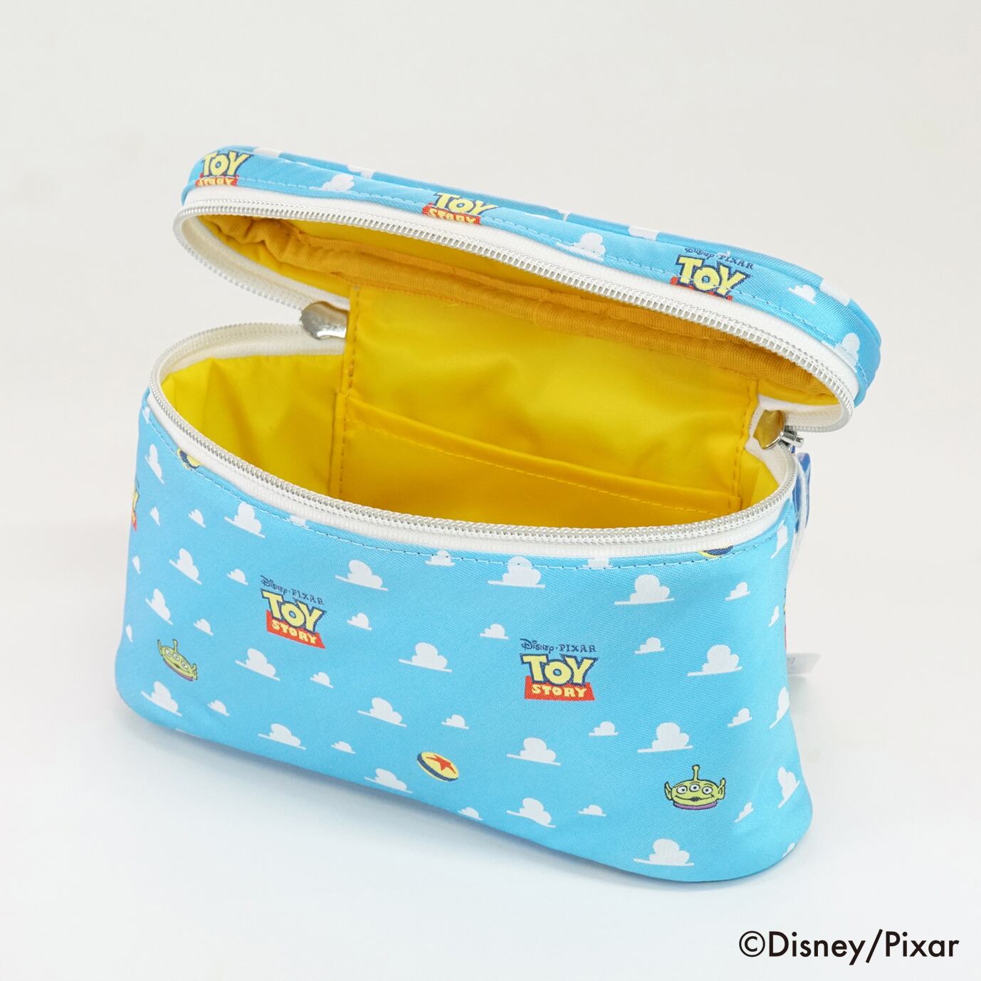 ディズニー／トラベルポーチ (トイストーリー柄) | wicmarket