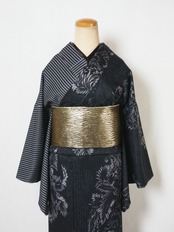 【即納レディースMサイズ 】仕立て上がり 袷「片身変わりアカンサス更紗×変わり縞」　[B1141]