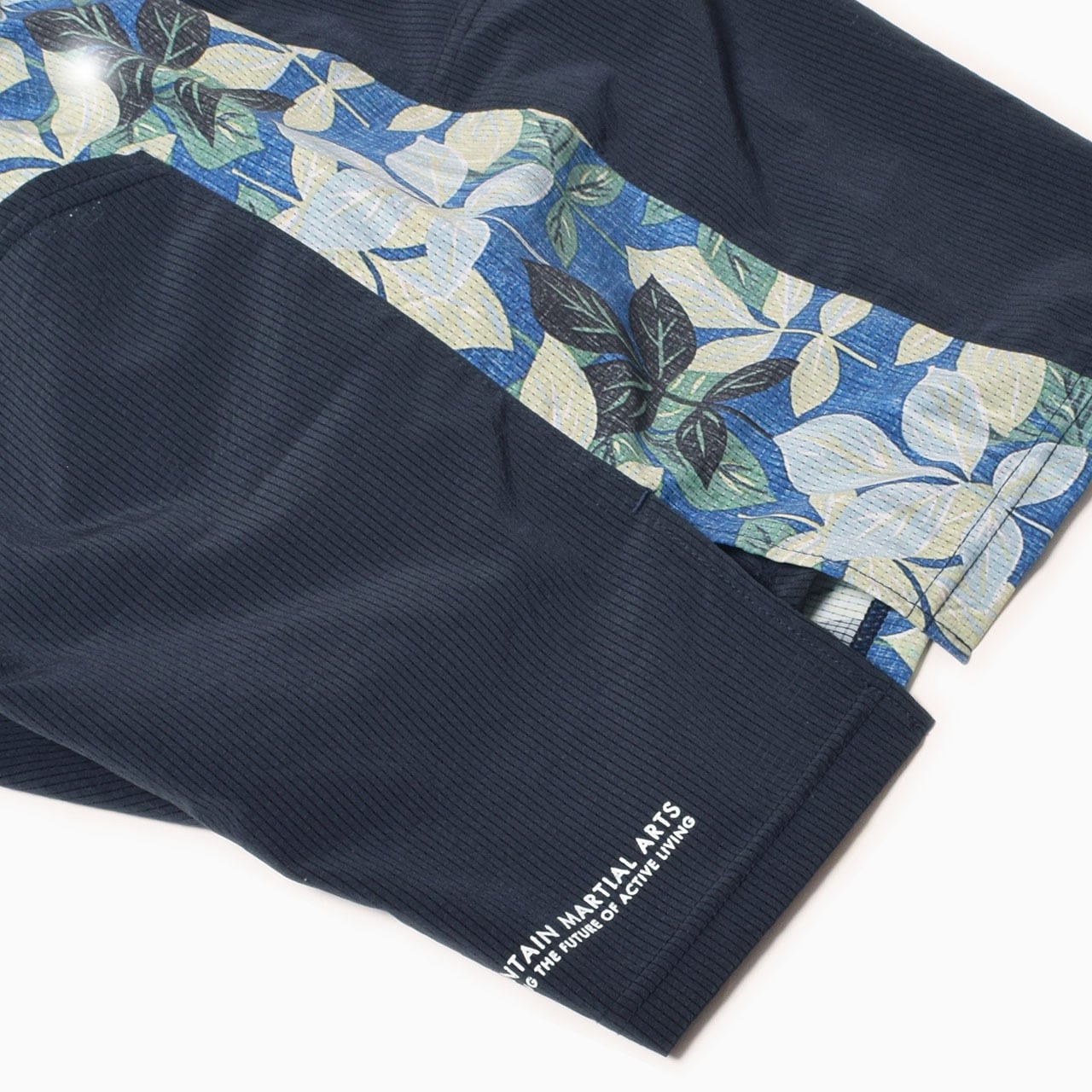 MMA（マウンテンマーシャルアーツ） MMA Side Graphic Run Shorts