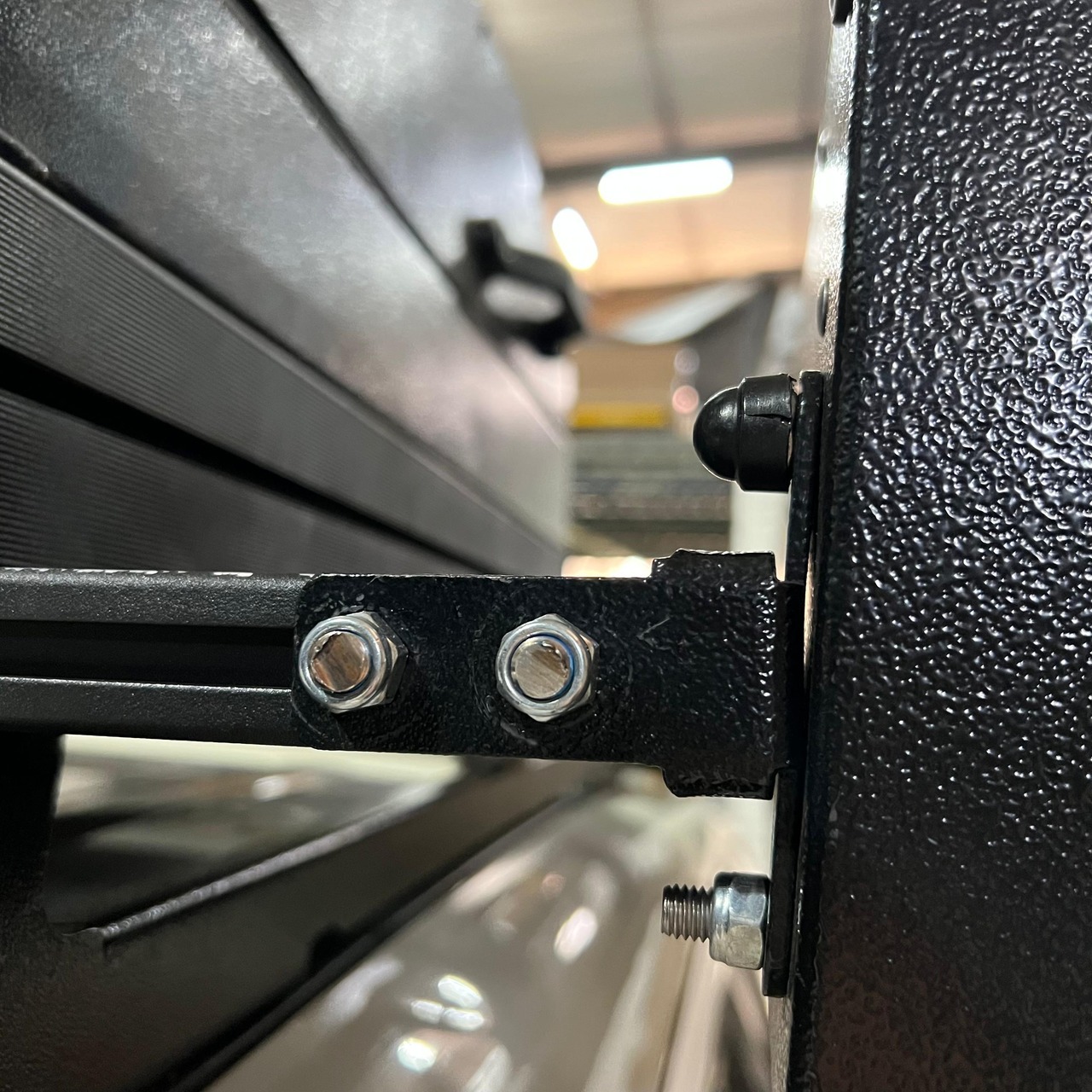 Quick-en-Suite To Load Bar Bracket　2個入
