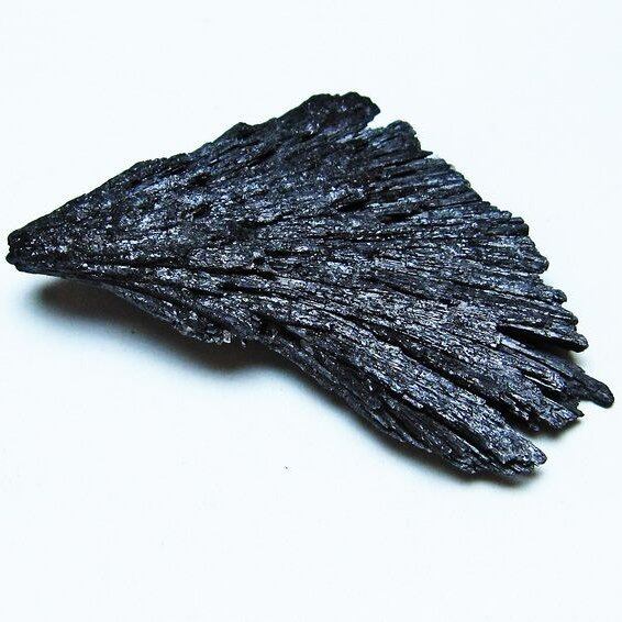ブラック カイヤナイト 原石 一点物 171-7553