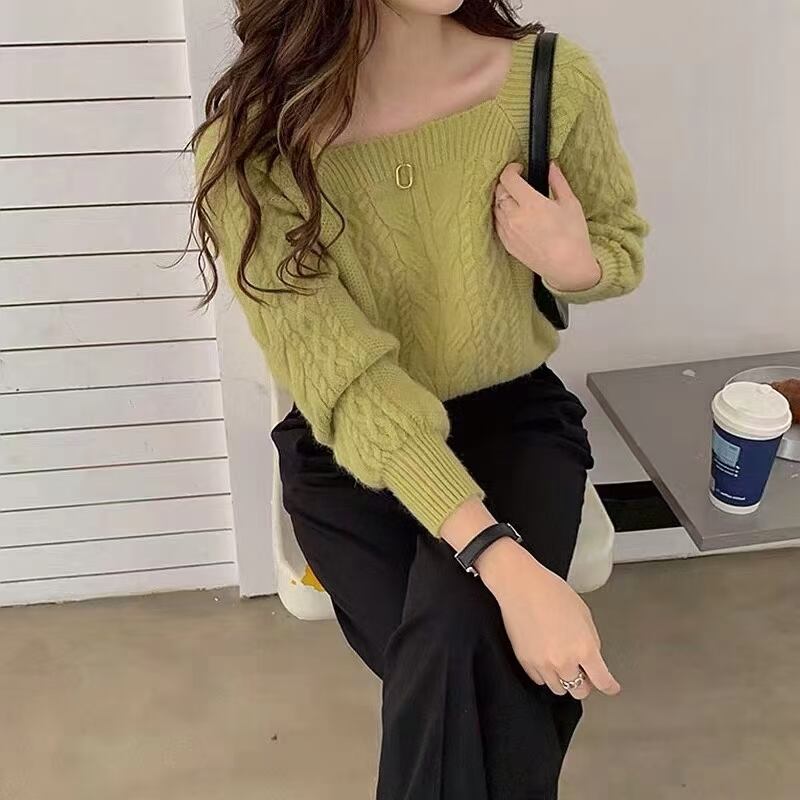 スクエアネック　ケーブルニット　AJ66123-9369