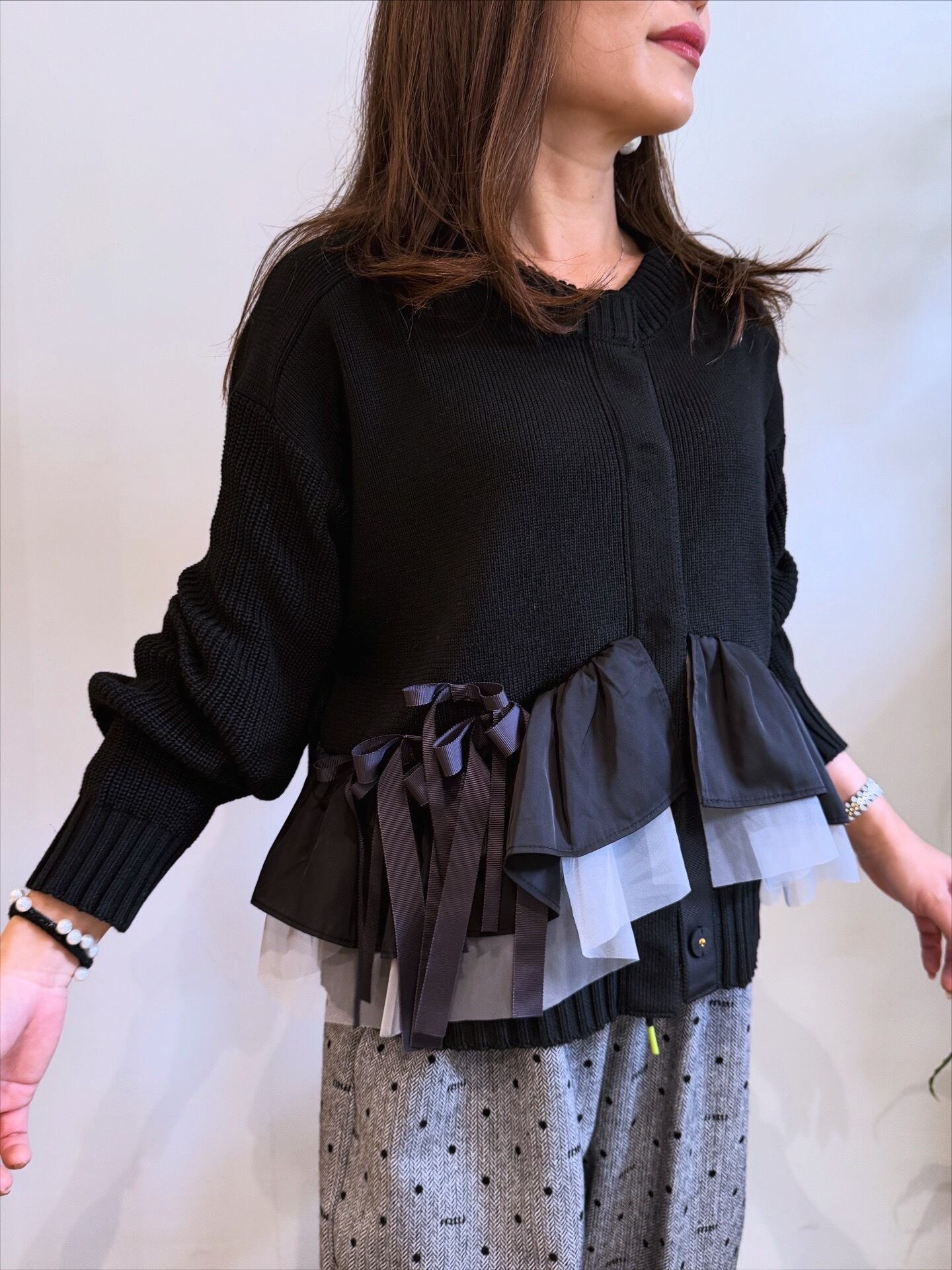 エイミーロウティアードフリル ドッキングカーディガン エイミーロウ