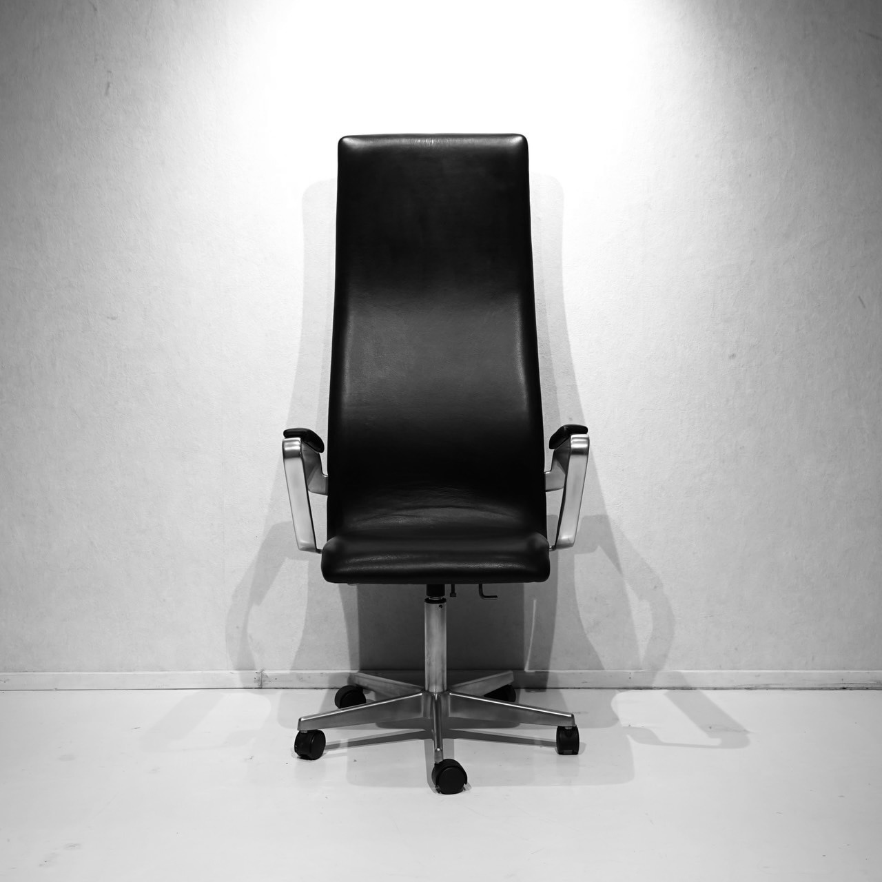 Fritz Hansen フリッツハンセン OXFORD オックスフォード パーソナルチェア ワークチェア デスクチェア ハイバックチェア 昇降式 本革 ブラック 椅子 モダン ホテルライク ラグジュアリー