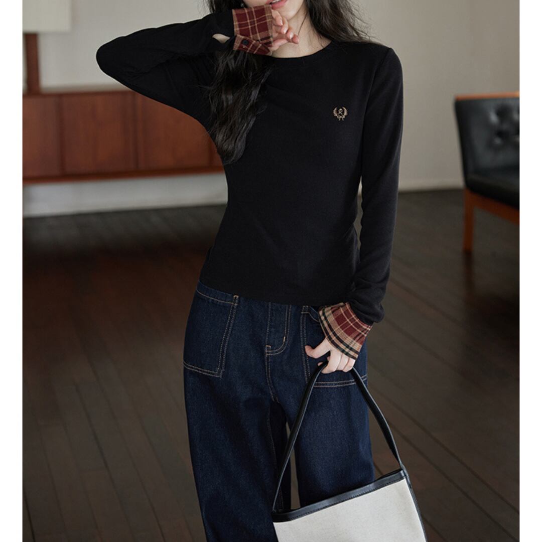 slim fit black round neck top