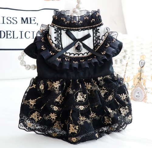 黒のアンティークワンピース