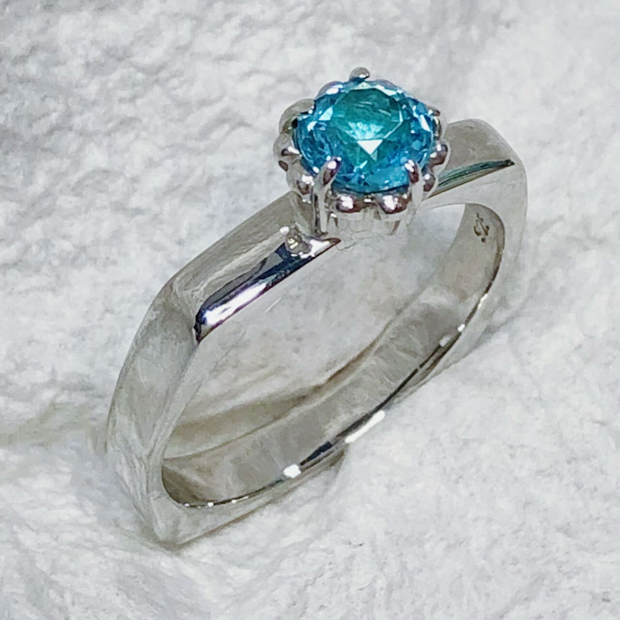 スクエアリング ブルートパーズ