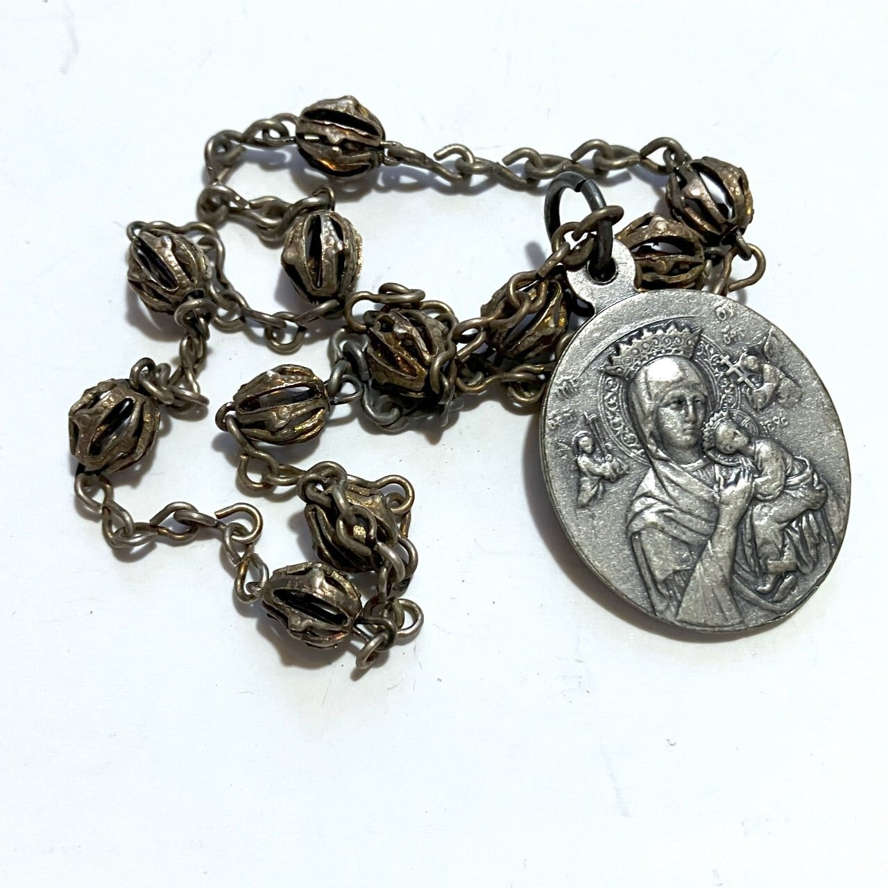 メタルビーズ ディゼンヌ ドイツ