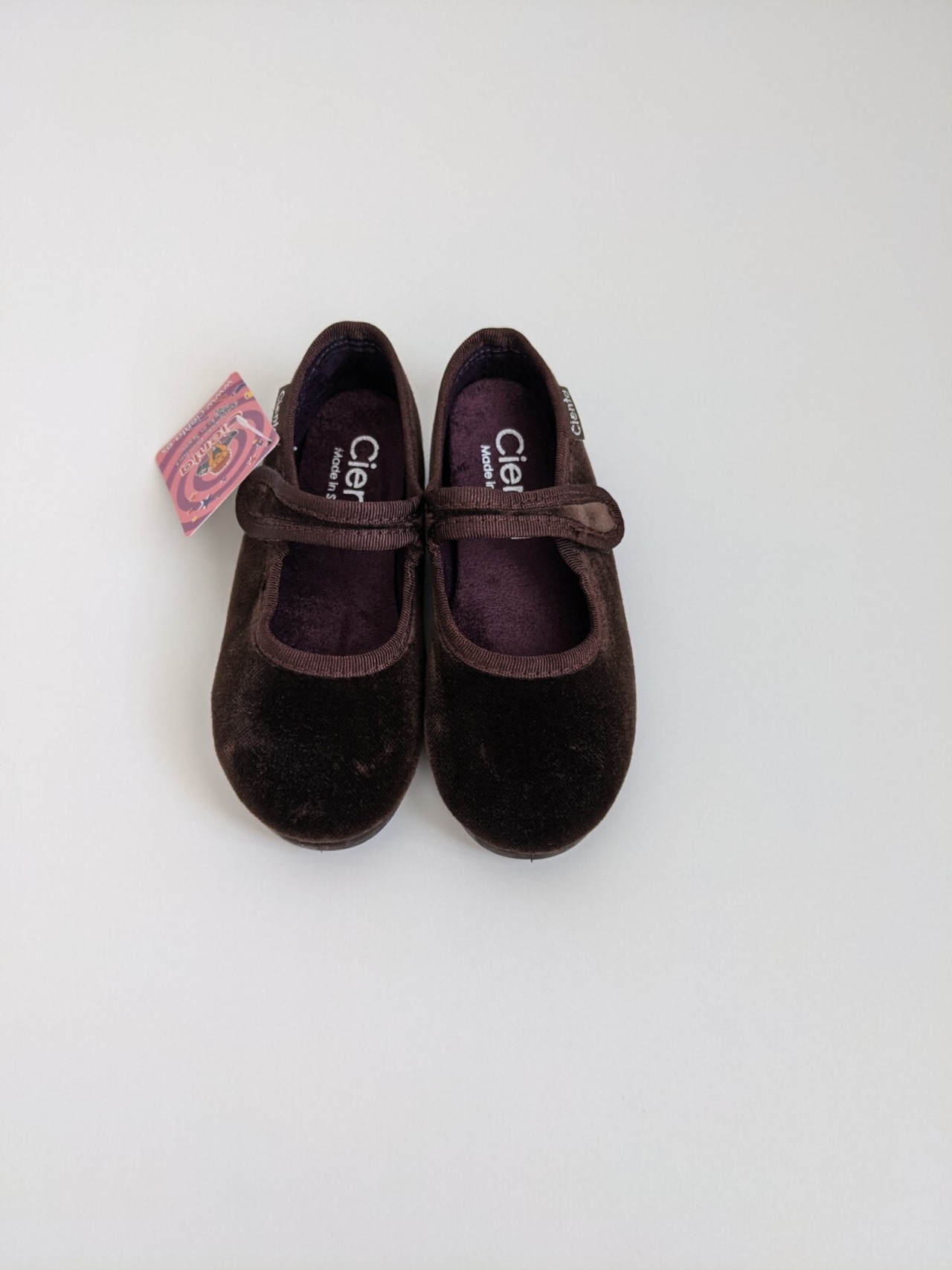 One Strap Velour Shoes - Brown  / Cienta