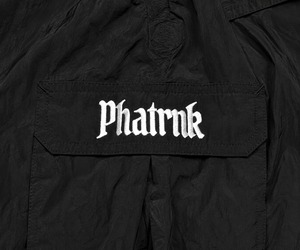 OLD ENGLISH LOGO EMBROIDERED CARGO SHORTS