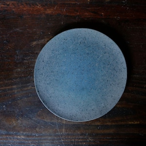 川村晃弘 作　平皿 中 点高台　Round plate -ten- (M) by Akihiro Kawamura　