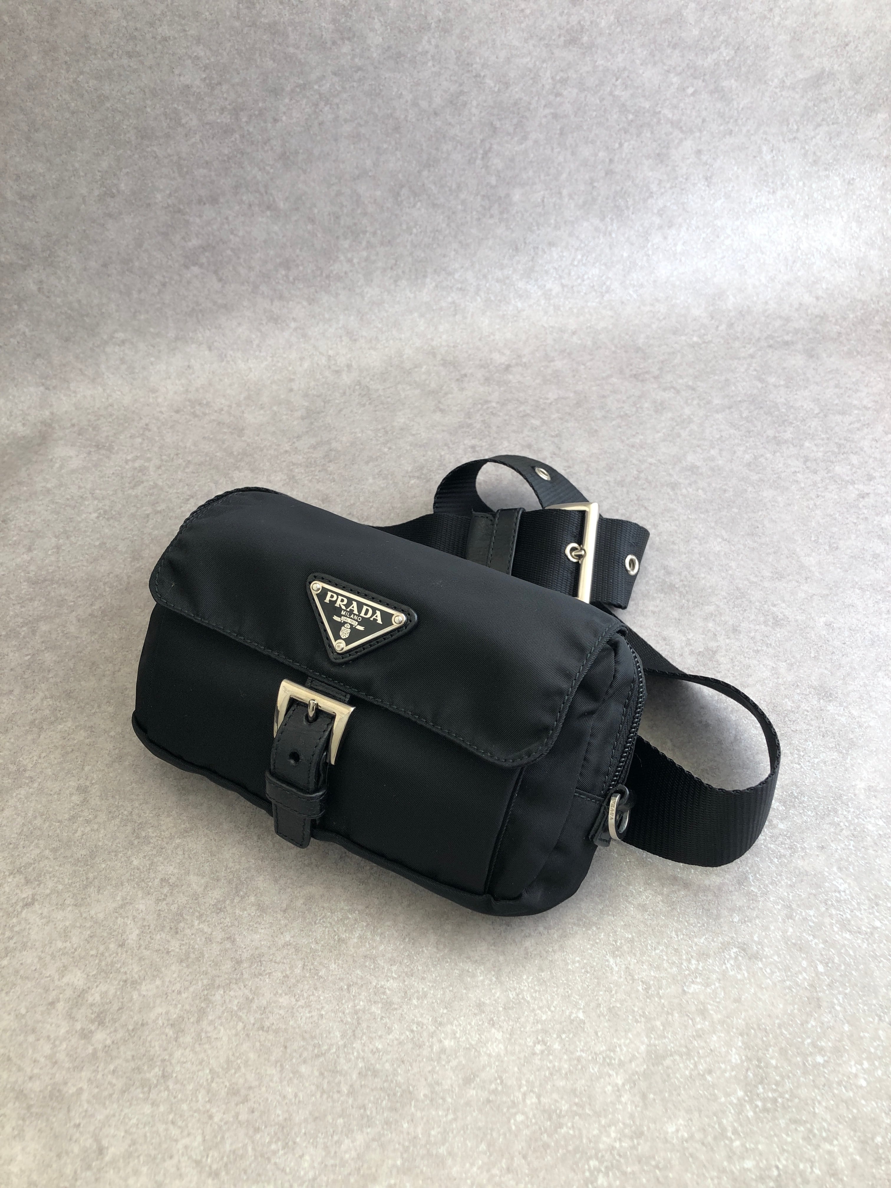 PRADA プラダ ショルダーバッグ ブラック トライアングルロゴ ナイロン