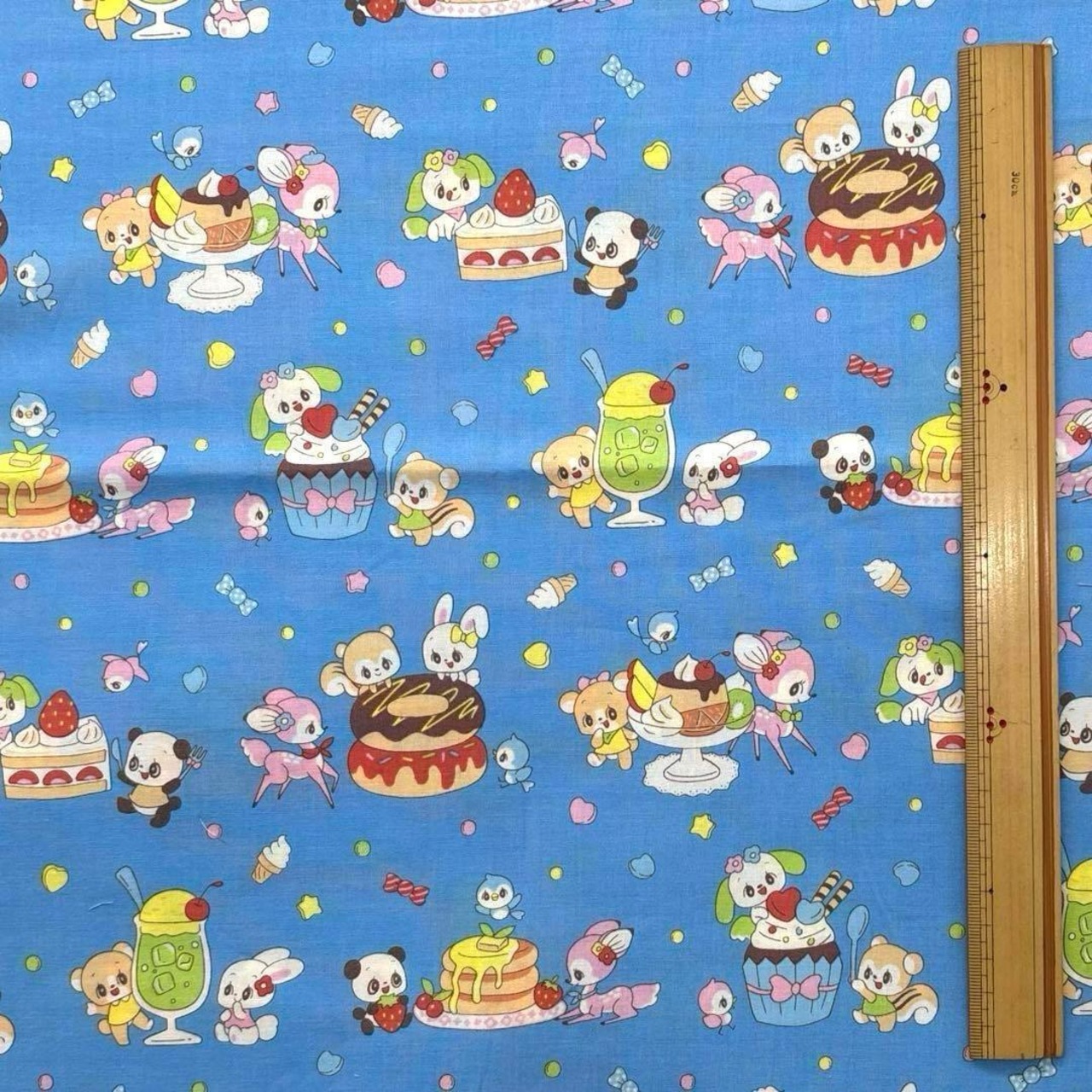 Cdr514◆50cm◆S◆綿100%シャーティング生地◆レトロ柄