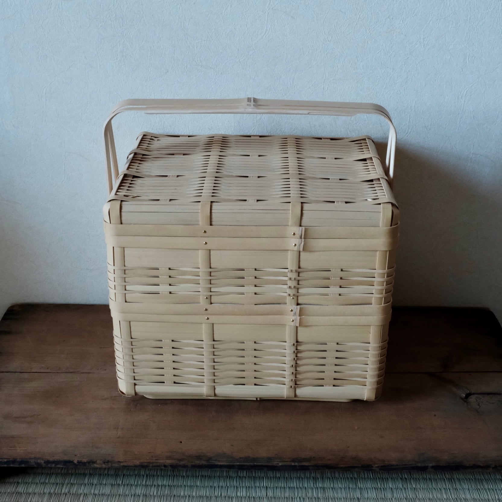 鹿児島 白竹 三段 手つき籠 籠 【公式通販】