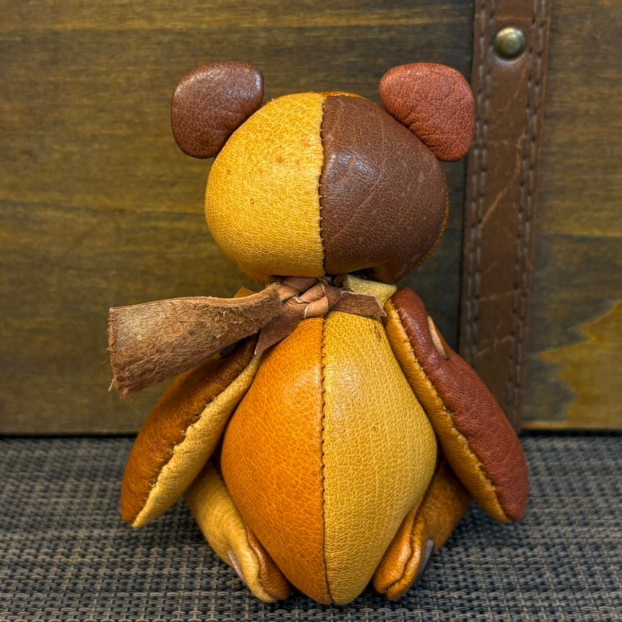 【ジビエレザー鹿革】のベルベア★マイスターの手作り「ベルズベア」ワイルド革ブラウン系(襟)　写真の1点販売です