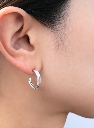 2 Lines Hoop Pierce 02