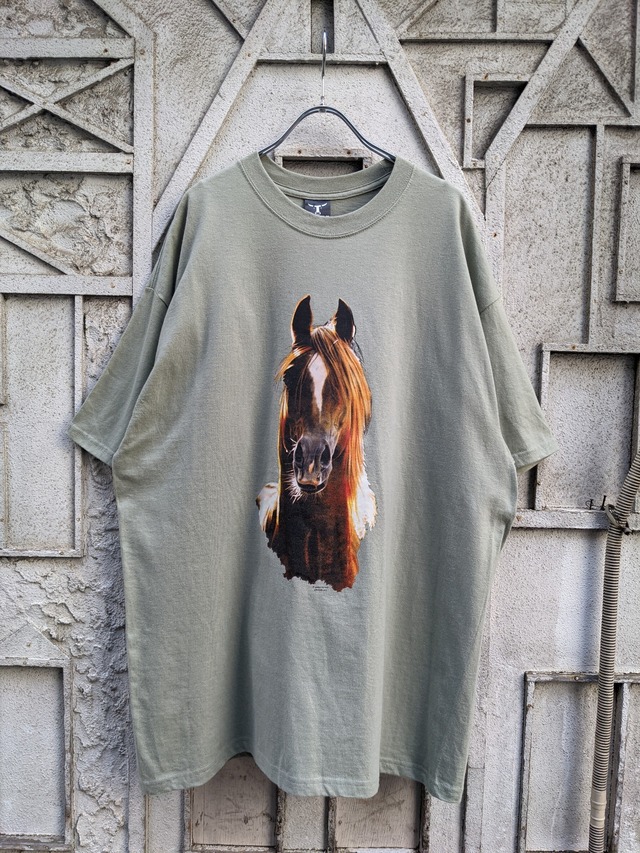 "HORSE" print tee