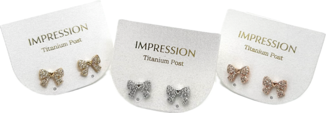 チタンポストピアス：キュアリボン　IMPRESSION
