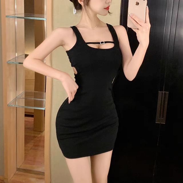 スリット入りスクエアネックタイトミニドレス◇MD0080