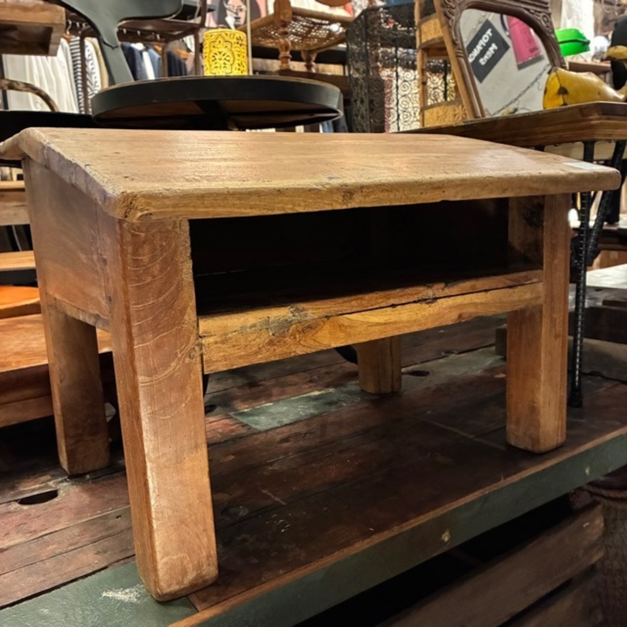 India Writing table / インド ライティングテーブル 一点もの ハンドメイド アンティークウッド アンティーク調 手作り 作業机 デスク テーブル サイドテーブル 置物 インテリア 店舗ディスプレイ