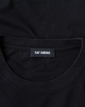 〈RAF SIMONS〉CROPPED T-SHIRT WITH CUT OUTS T-shirt 2019SS