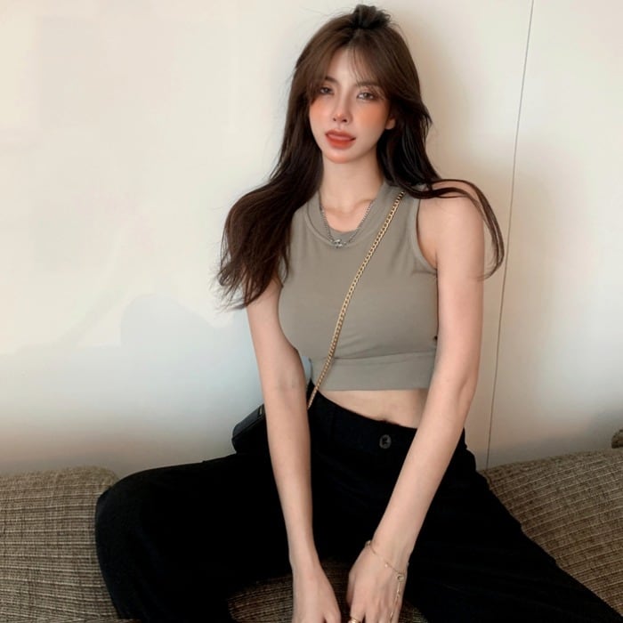 サマースタイルスタンダードソリッド カラーショートトップス レディース レトロ 夏物 ソリッドカラー ドラファッションホール43129258633