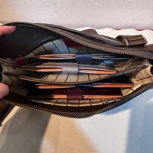 B.stuff　新色入荷！ナイロンコンビショルダーバッグ