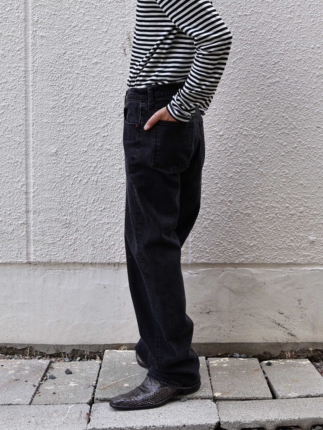 tapered black denim pants