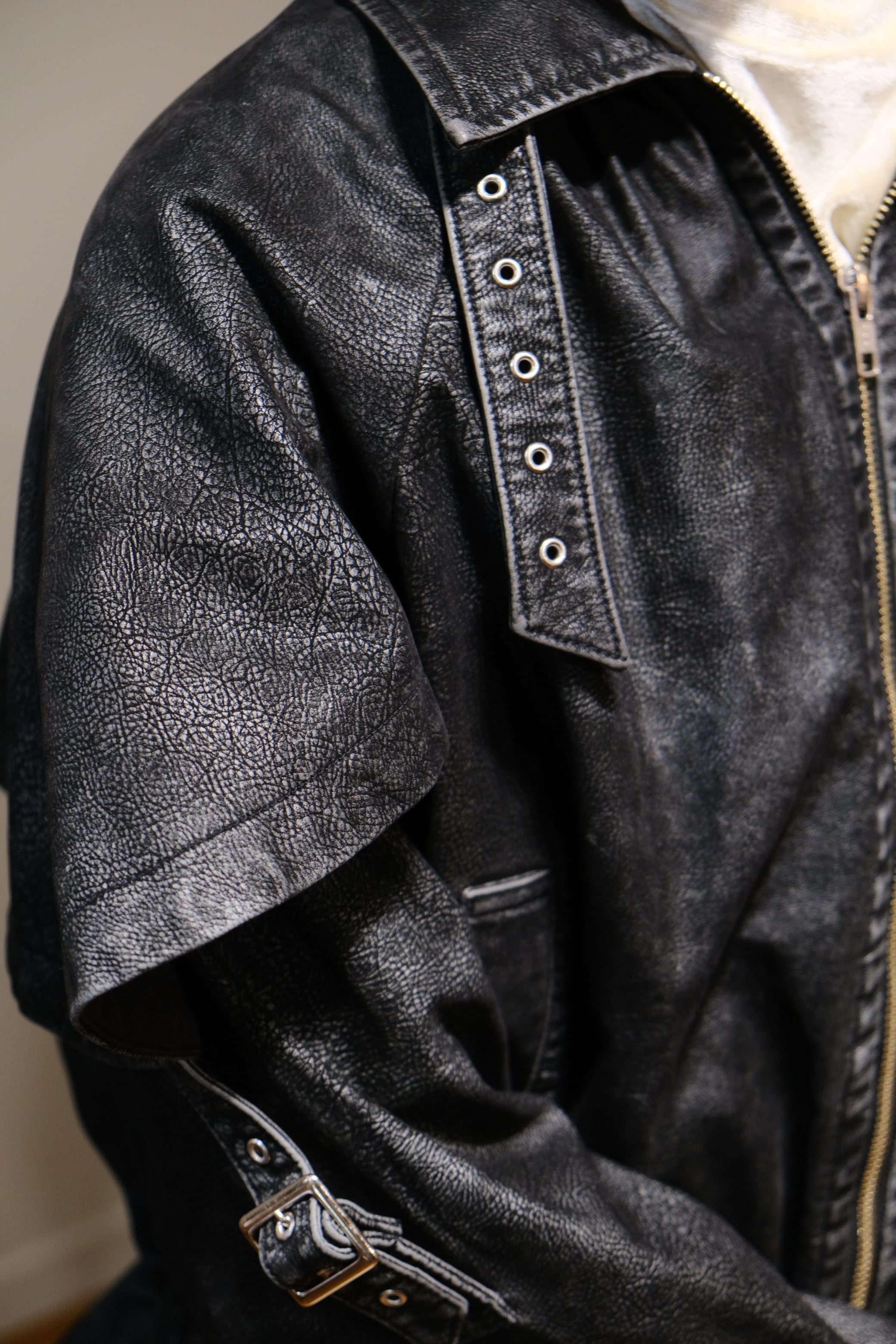 Tanaka Daisuke】drawstring fade leather blouson | loop