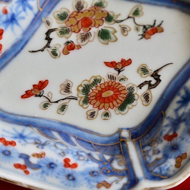 50538】【51139】 大聖寺伊万里 菱皿 菊もよう 牡丹もよう 明治(1枚