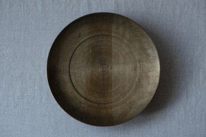 千筋皿　245mm　鉄媒染