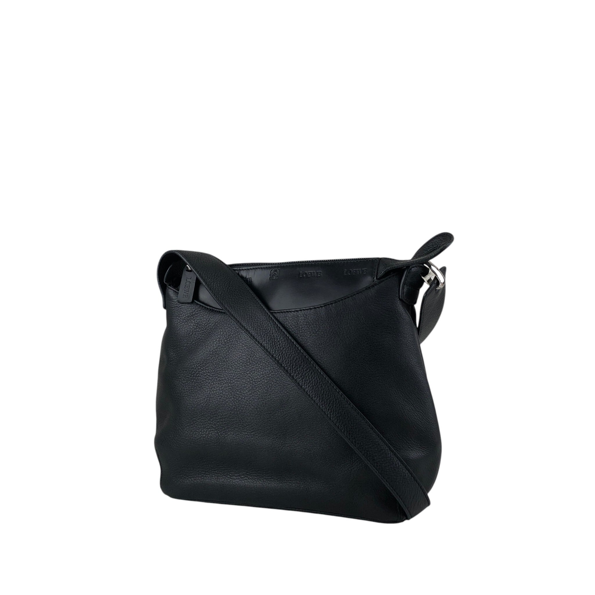 ロエベ loewe アナグラム　レザー　ショルダーバッグ　ビンテージ　黒 LOEWE ロエベ アナグラム レザー ショルダーバッグ ブラック vintage