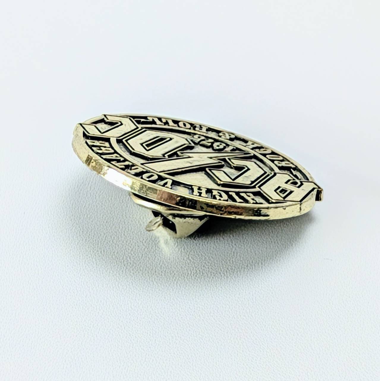 送料無料！ ★ピンズ PINS★ピンバッジ 【 AC/DC（エーシー・ディーシー）】 〚アメリカン雑貨 アメトイ〛
