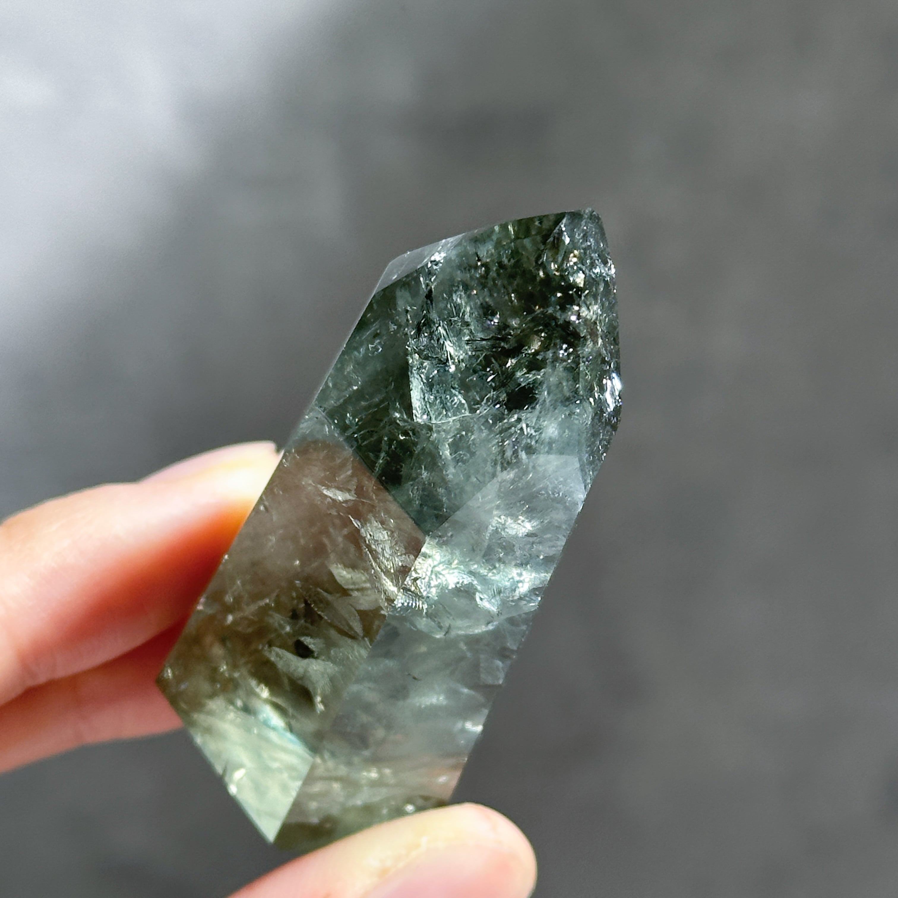非加熱◎バイーア産グリーンアメジスト タワー22◇ Green Amethyst