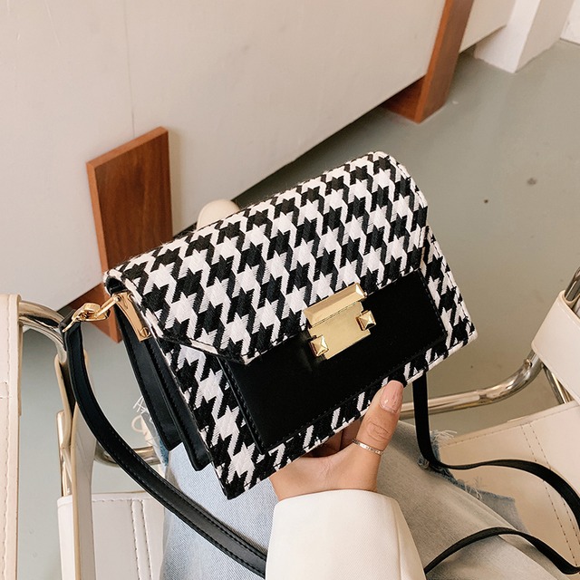 フランスのニッチバッグ女性2020人気の新しいトレンドバージョンのネットレッドテクスチャーワンショルダーメッセンジャーオールマッチバッグスモールスクエアバッグ Tiancai_Wing_Bag96153851321