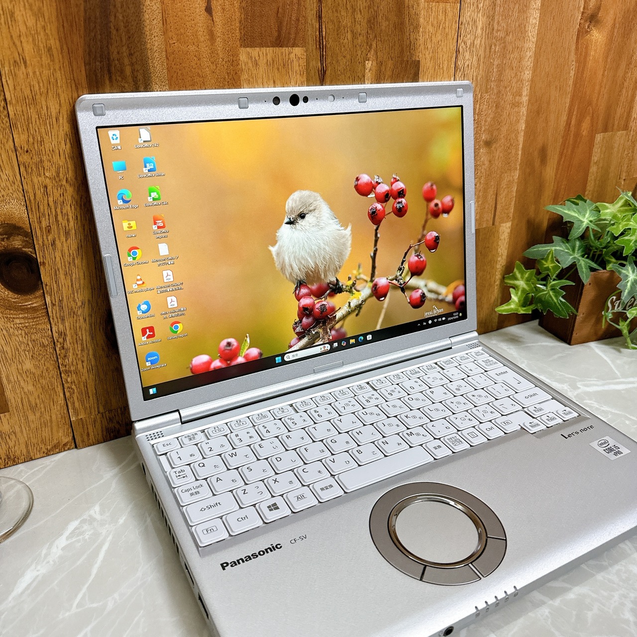 2020年式 Panasonic Let’s Note SV9 第10世代Core i5 / メモリ16GB / SSD 256GB / 12.1インチ FHDディスプレイ